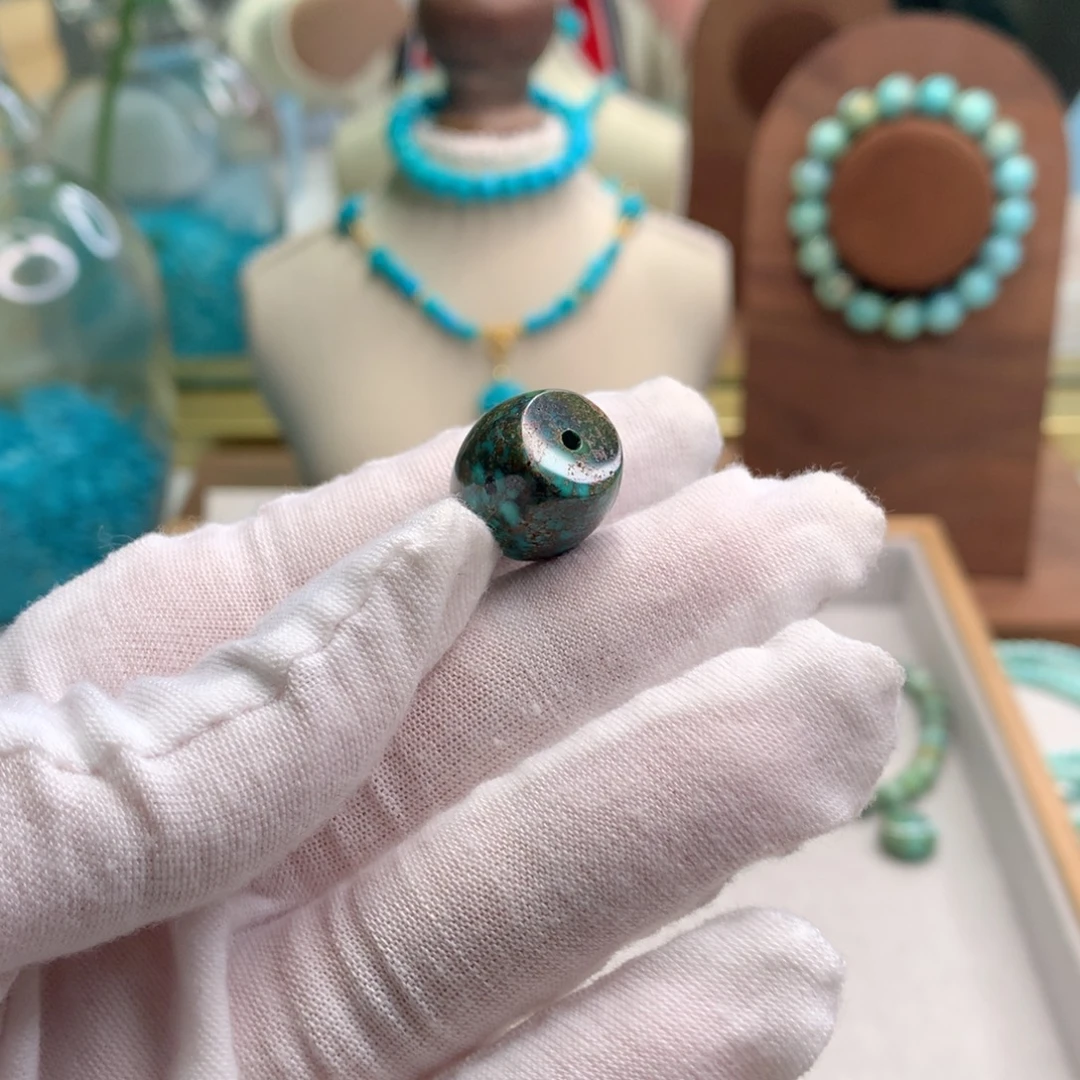 绿松石未镶嵌饰品