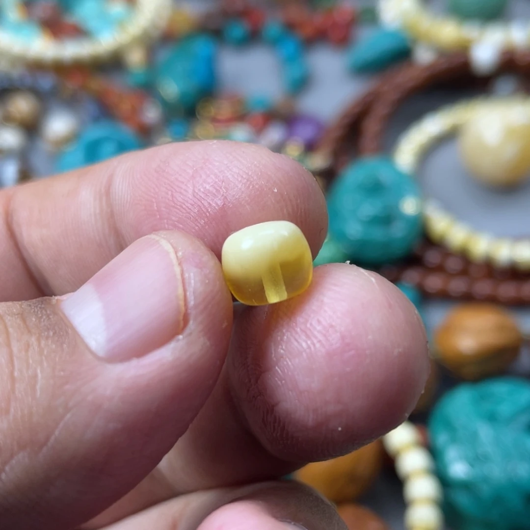 琥珀珠宝奇石未镶嵌97