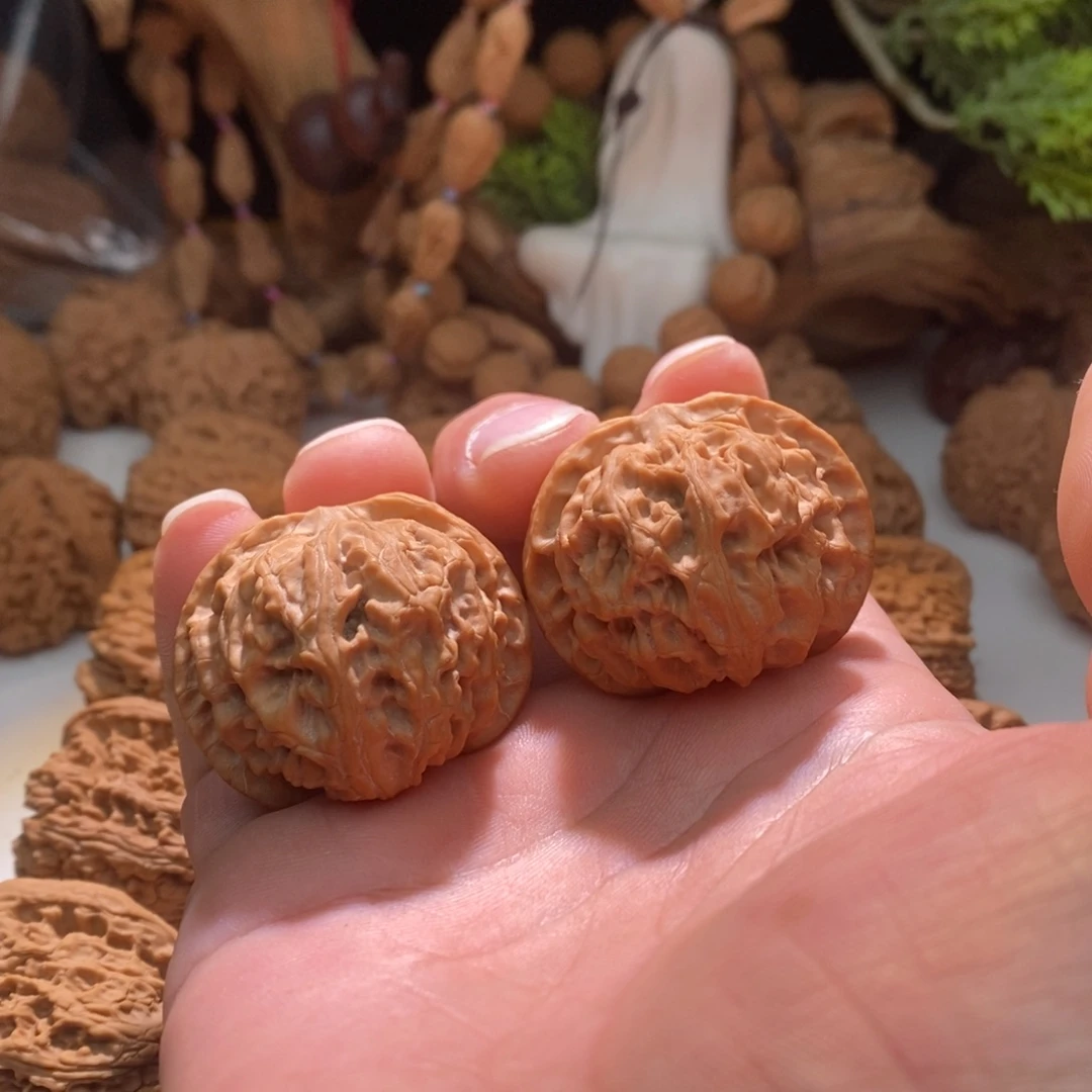 文玩核桃吊坠苹果园40+