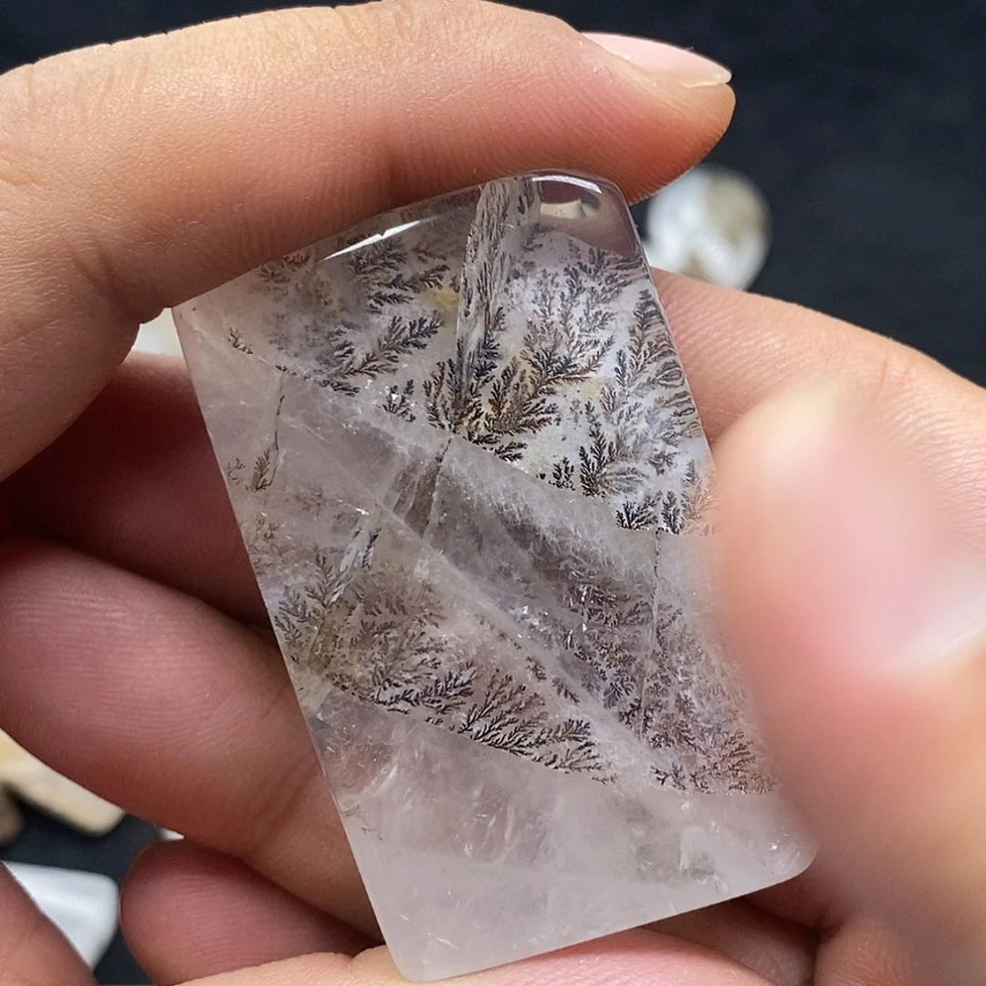 未镶嵌水晶珠宝半成品