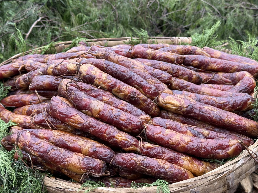 重庆农家土猪腊肠 纯手工制作 原味香肠、麻辣香肠、广味香肠