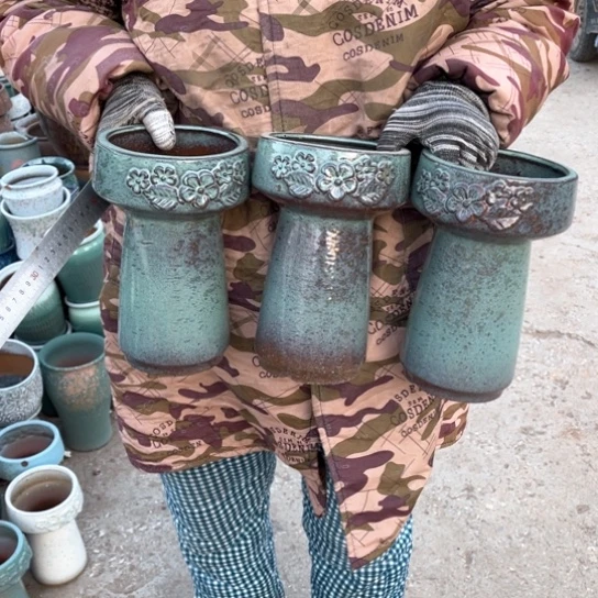 红陶口13高23瑕疵