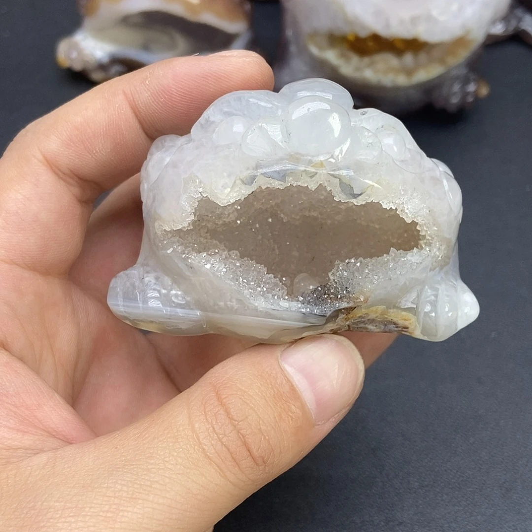 玛瑙/玉髓未镶嵌珠宝奇石