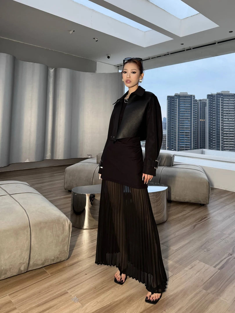 老吴的衣橱【百褶幻纱】时尚拼接网纱连衣裙女百搭高级感裙子Q556