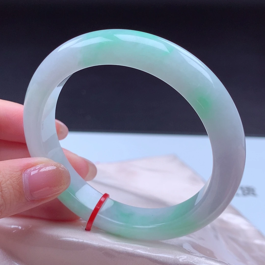 翡翠未镶嵌手镯001833 手镯