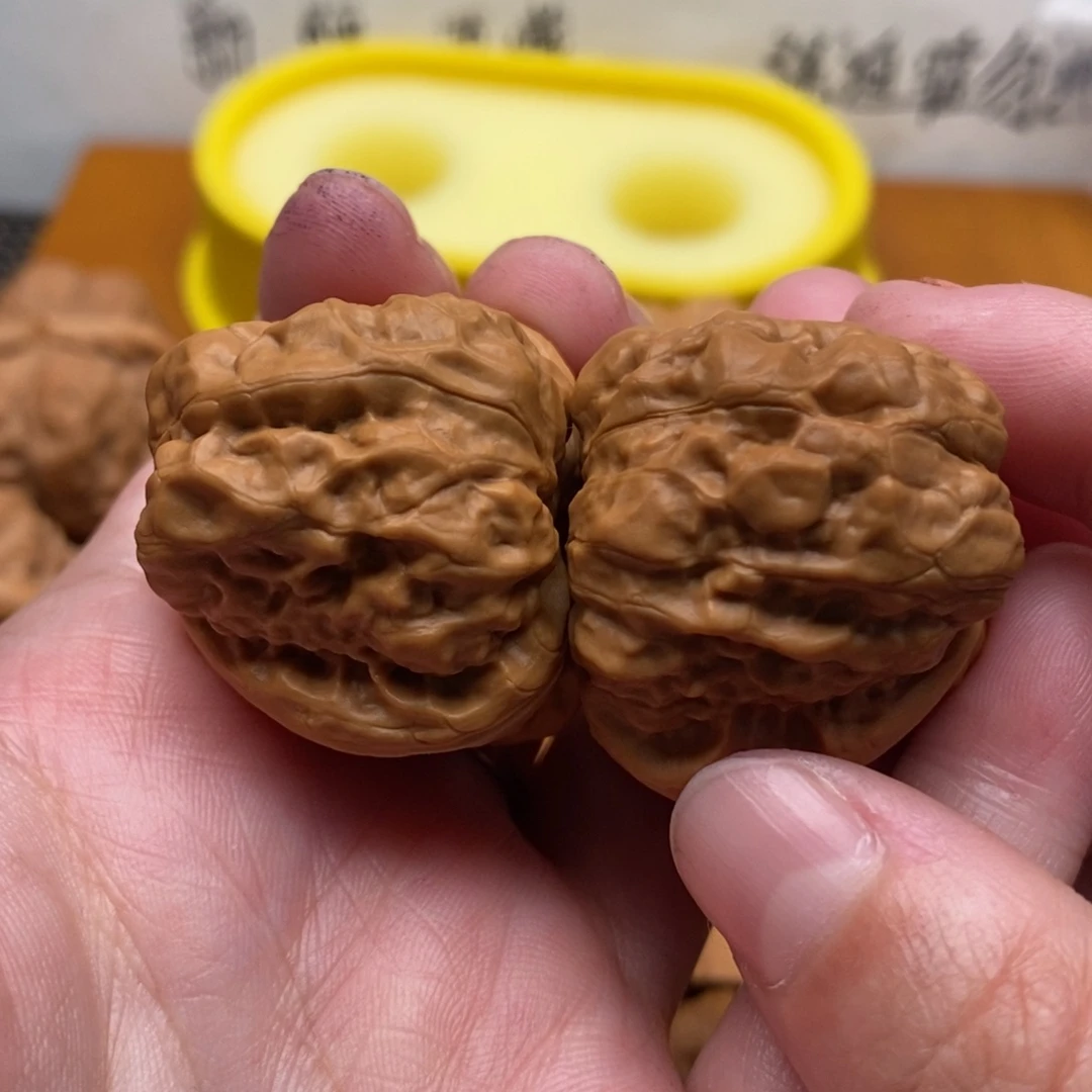 D***n把件文玩核桃三角边34左右