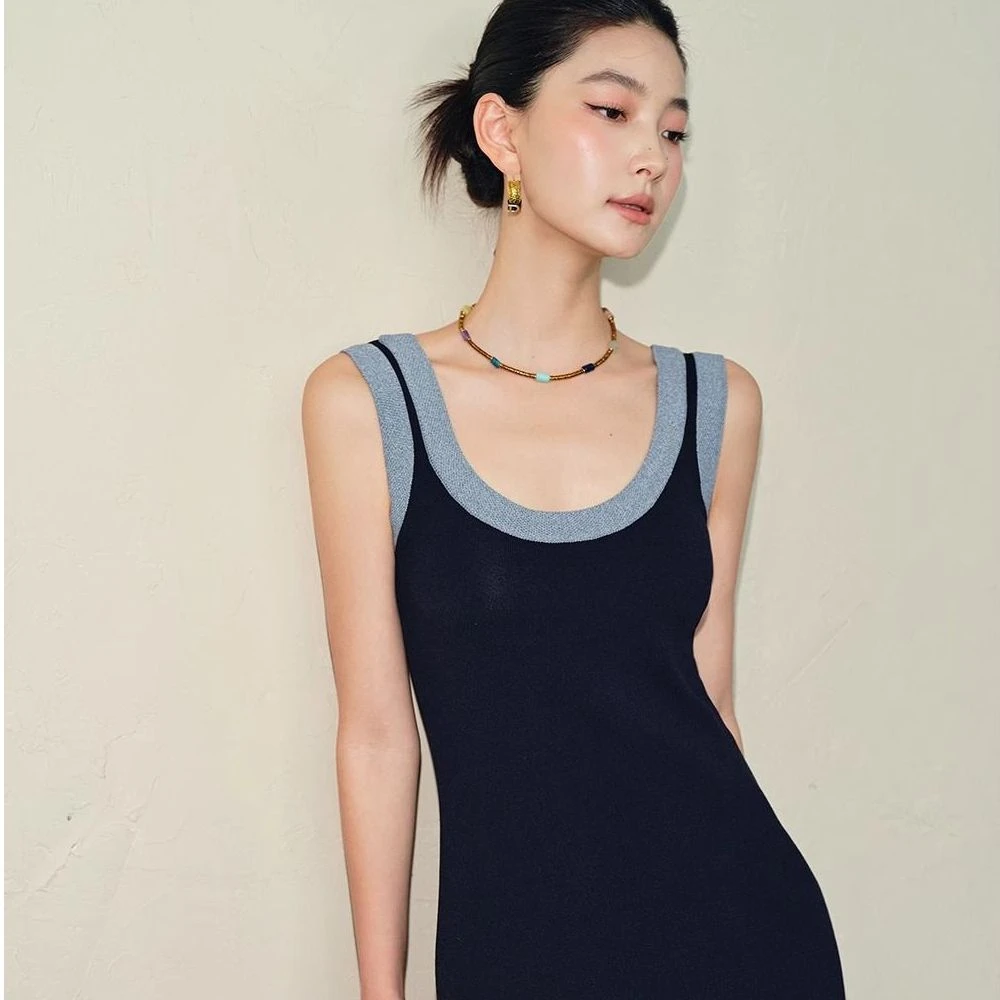 2025年夏季新款撞色U领吊带裙高腰气质洋气针织中长裙女2025年ins