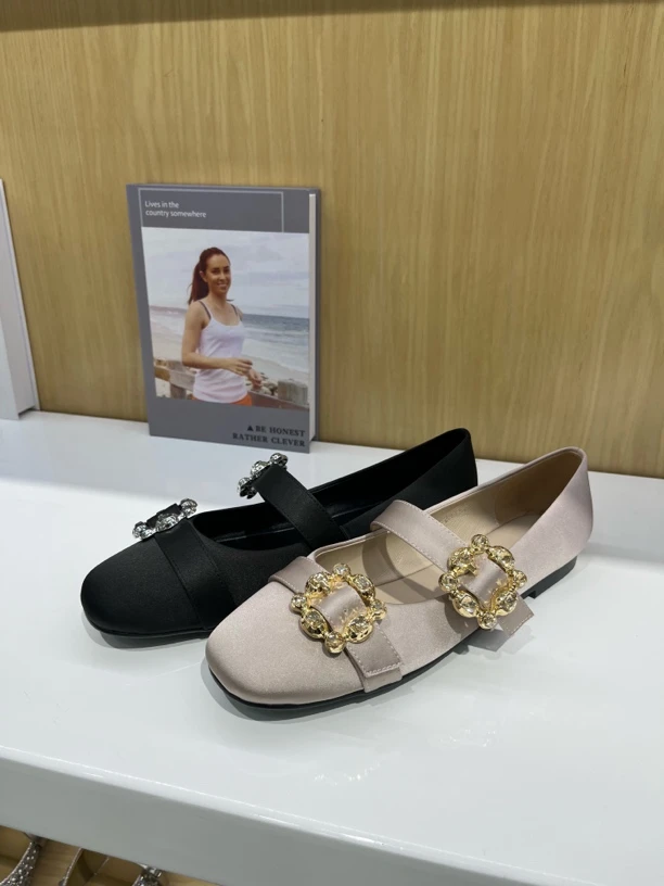 新款捡漏2025春款沙丁布韩国风广州原版玛丽珍 平底舒适夏季百搭