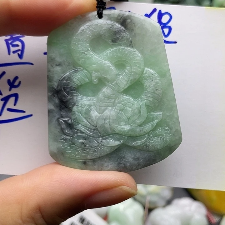 颈饰未镶嵌翡翠天然翡翠