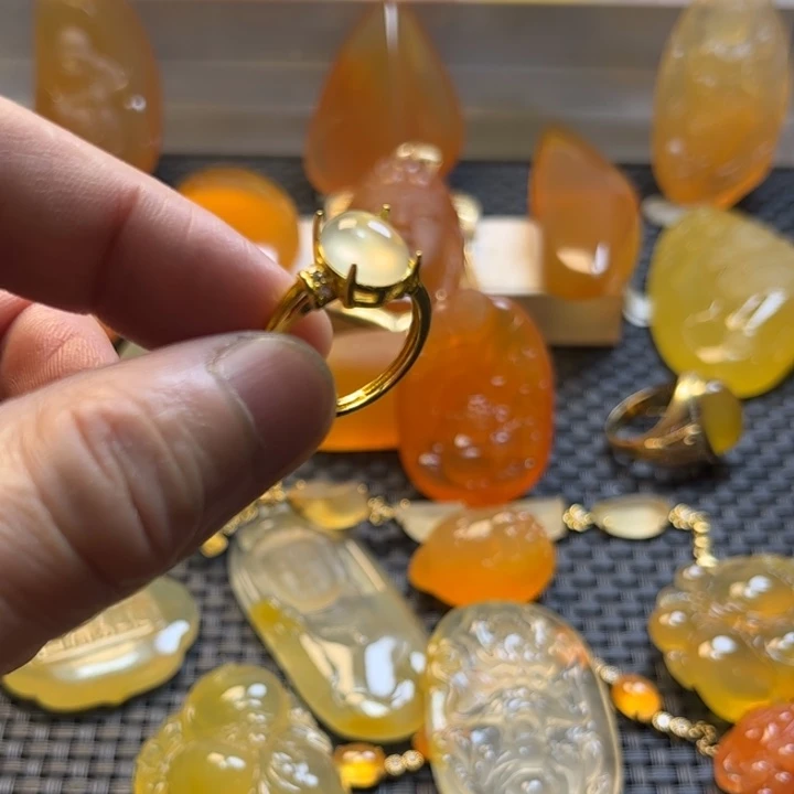 李***国石英质玉合金小小吊坠挂件挂件