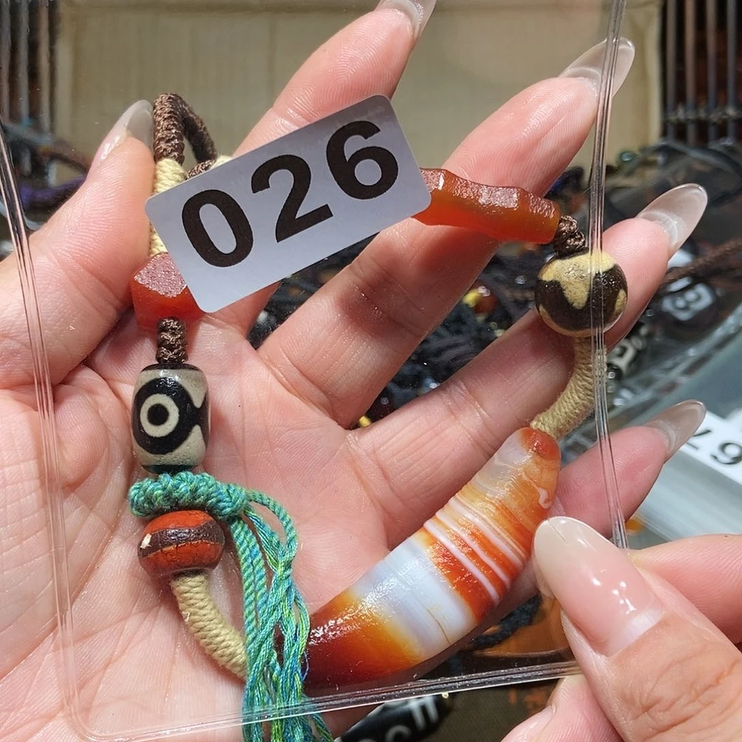 玛瑙/玉髓颈饰未镶嵌