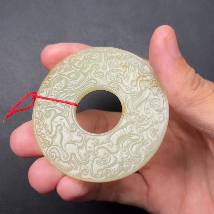 勤***8和田玉未镶嵌颈饰