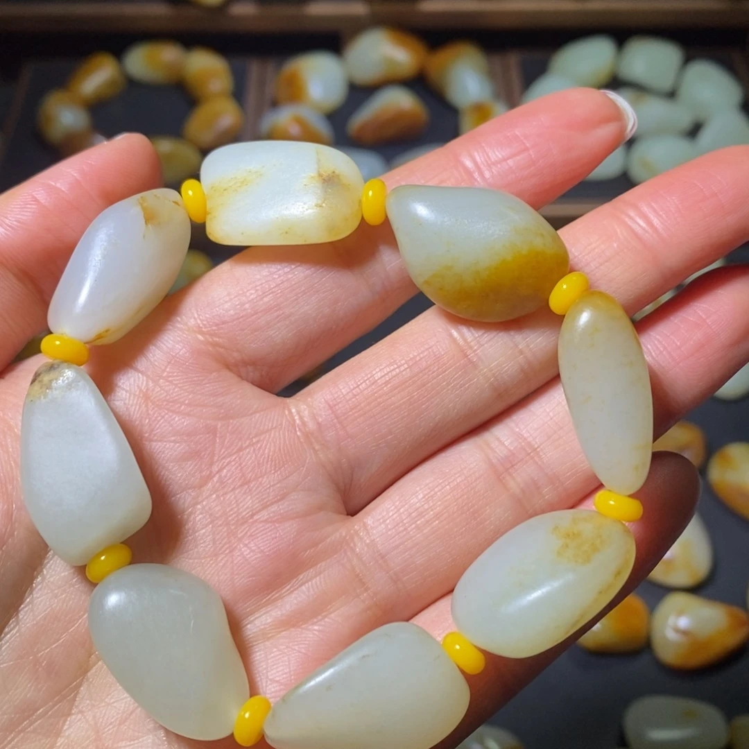 和田玉未镶嵌手链