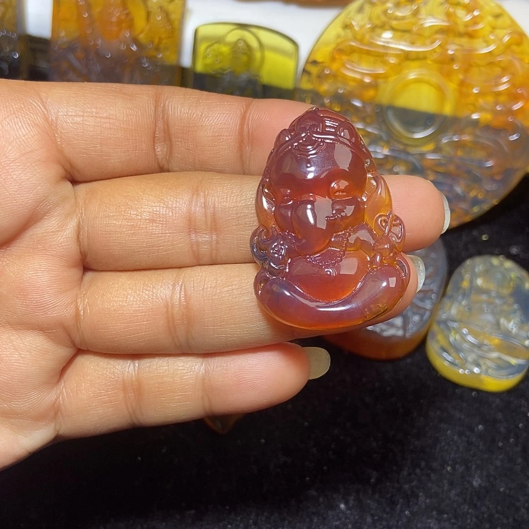 琥珀未镶嵌颈饰缅甸天然琥珀吊坠
