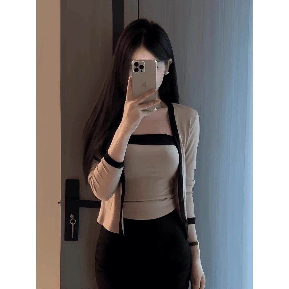 纯欲风撞色抹胸吊带内搭女秋冬新款修身显瘦短款长袖短款开衫套装