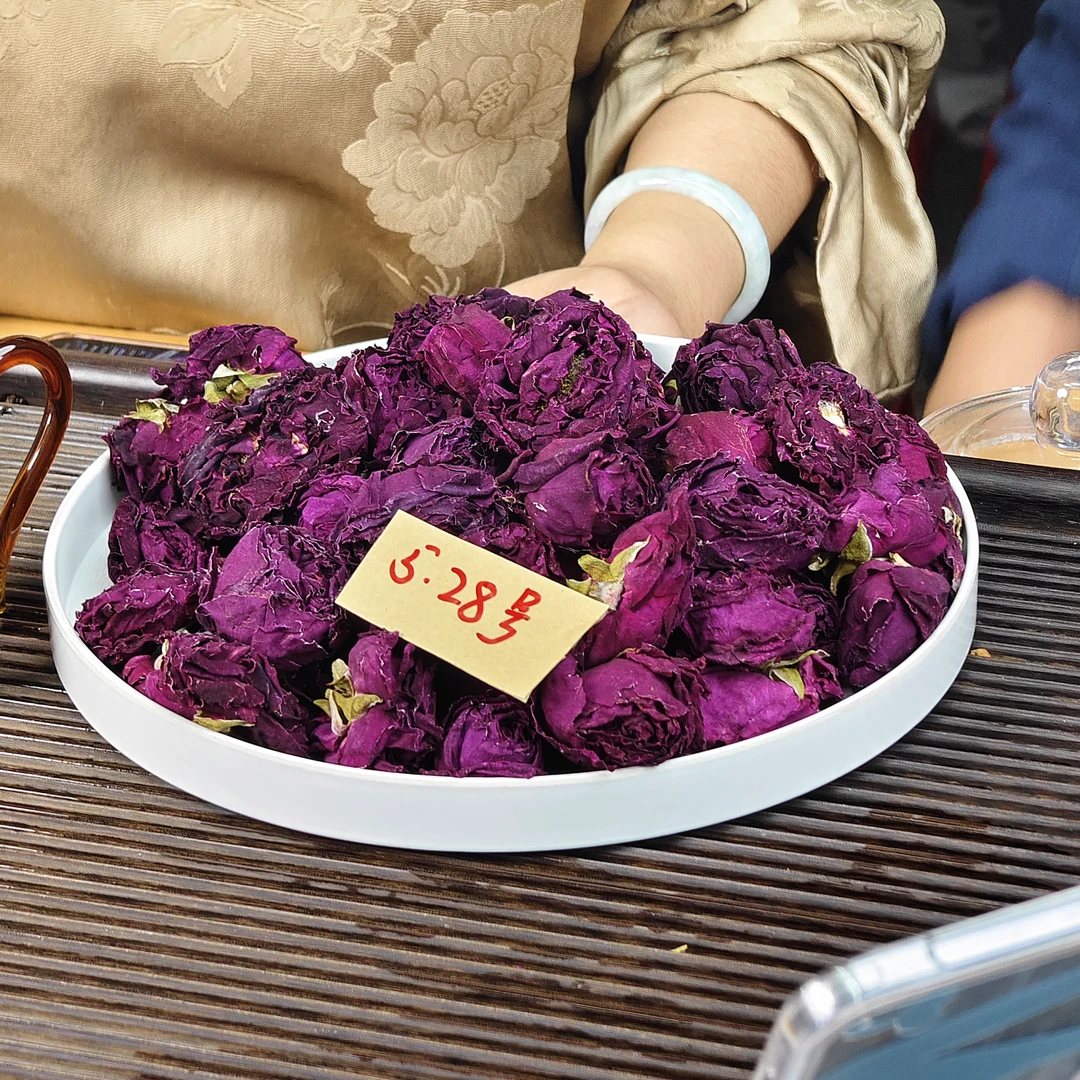 云南头水墨红玫瑰 2025头水花 新花冬青收茶