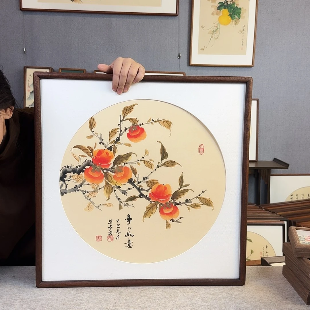 国画手绘带框尺寸： 53*53