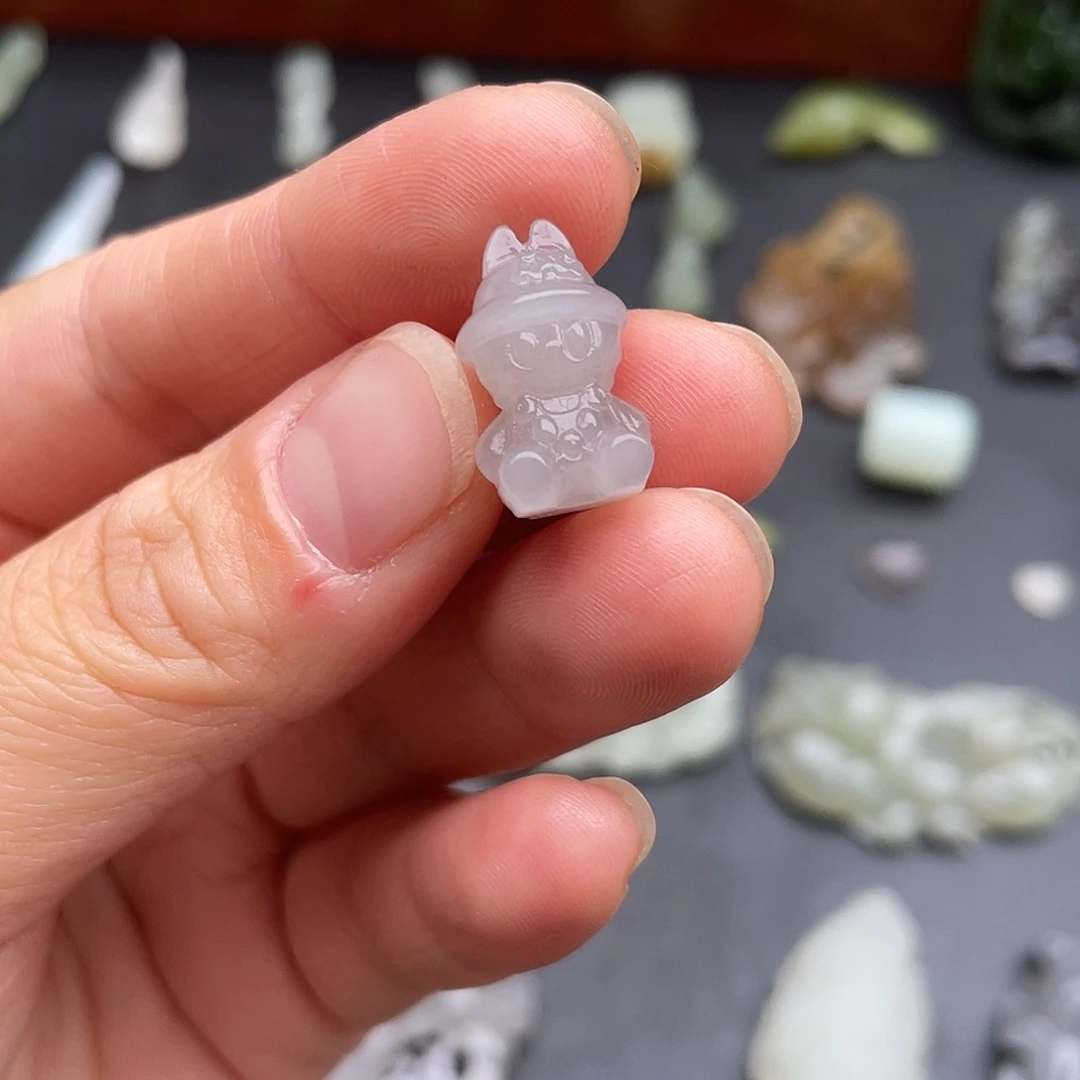 和田玉未镶嵌颈饰冰紫拉布布小配饰