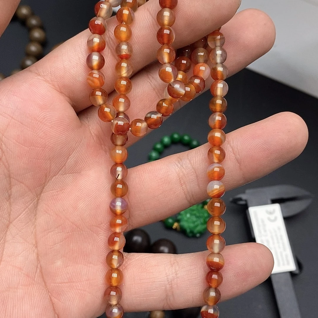 只买单纯的吊坠，没带链子，属的性质。