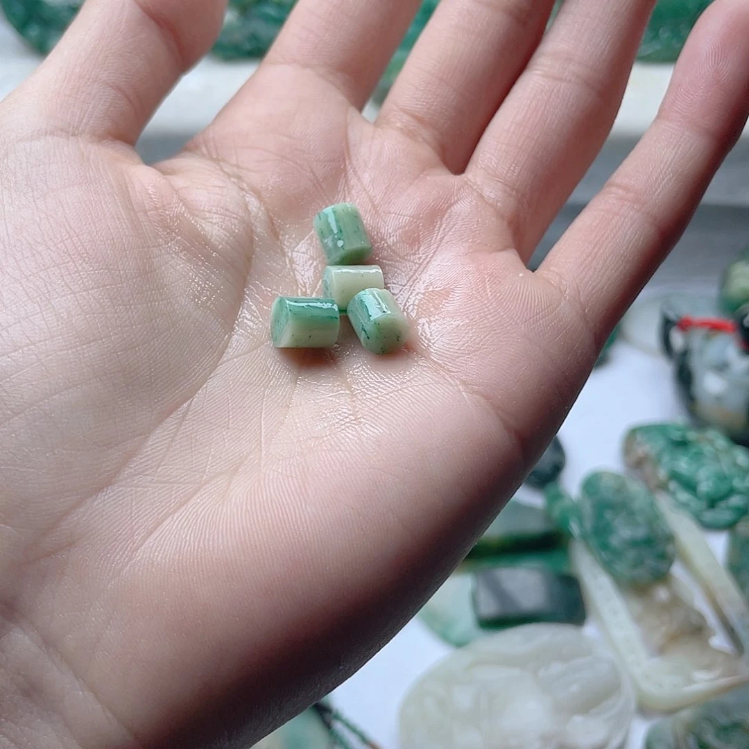 独山玉挂件未镶嵌一****啊