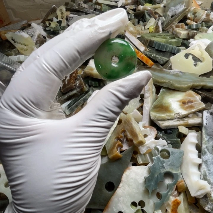 e***o和田玉未镶嵌珠宝奇石