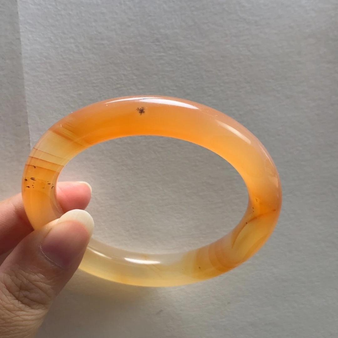 玛瑙/玉髓手镯未镶嵌57