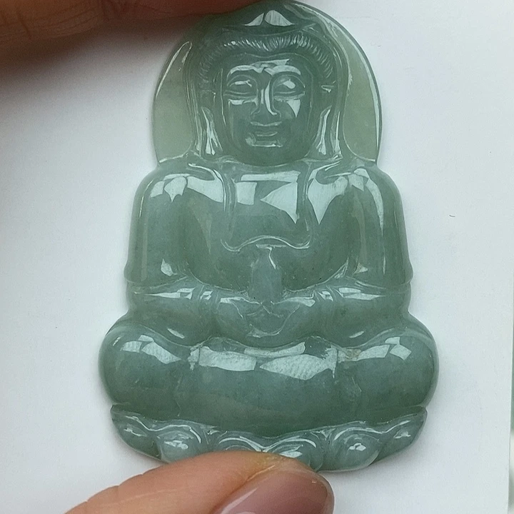 翡翠未镶嵌颈饰观音