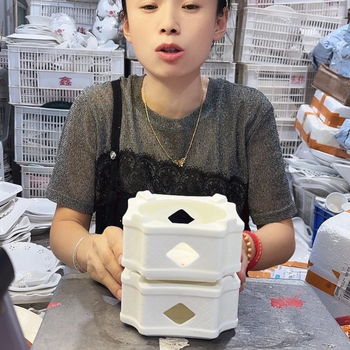 盘微瑕产品介意勿拍………小底炉两个