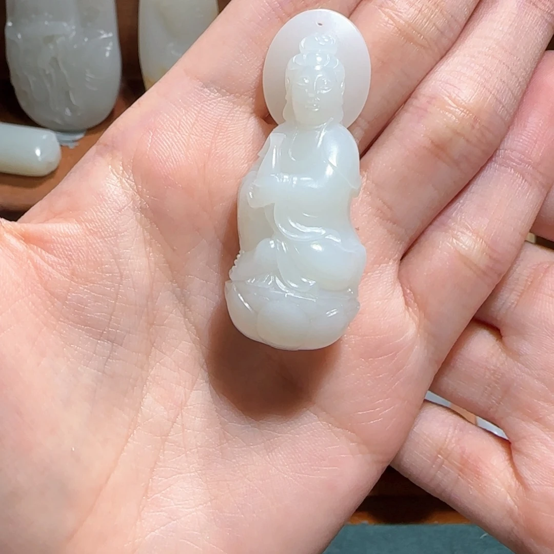 和田玉未镶嵌颈饰