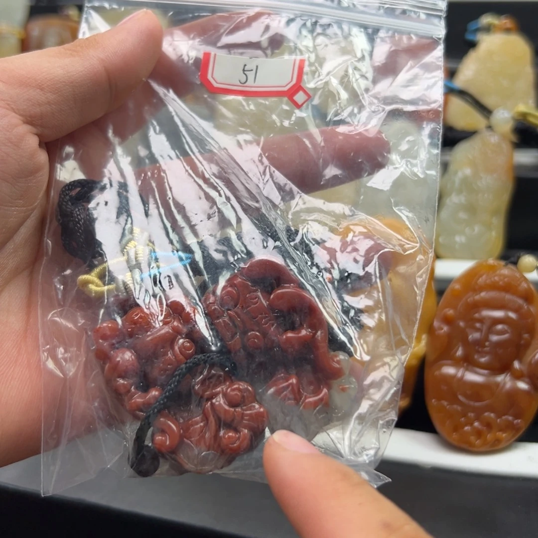 石英质玉（黄龙玉）未镶嵌多样性发货，发其一
