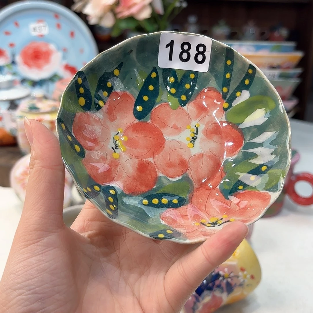 瓷片兔兔好可爱啊好