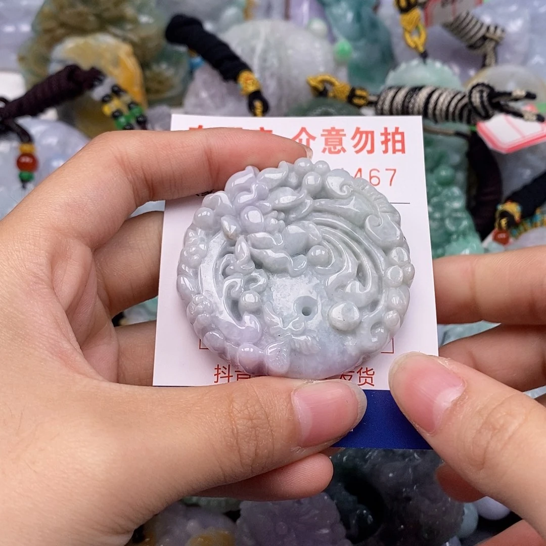 吊坠(不含链)未镶嵌翡翠
