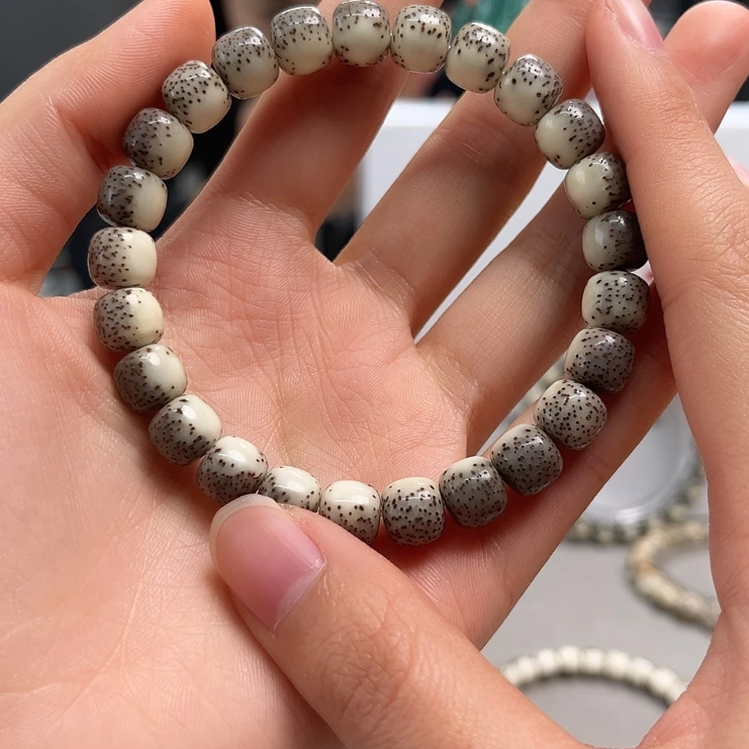 星月菩提手串卡9绿背河豚单圈