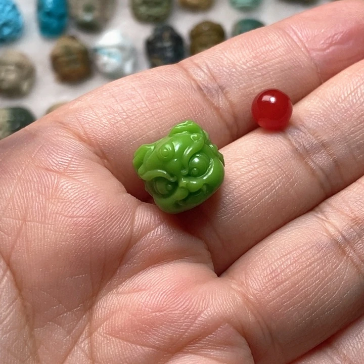 颈饰未镶嵌南红玛瑙