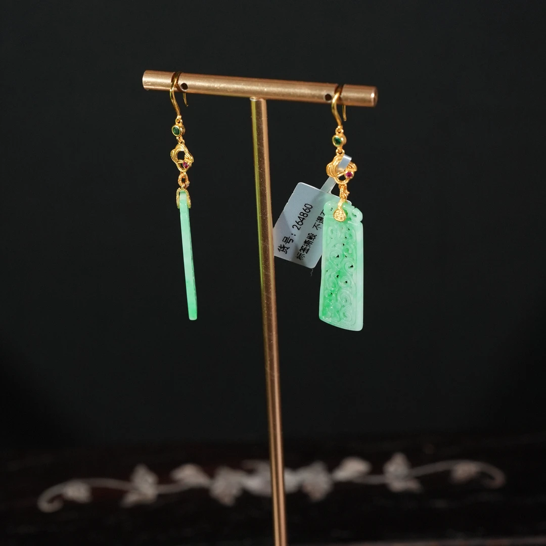 2.16香港王老板-翡翠镶嵌耳饰kb848