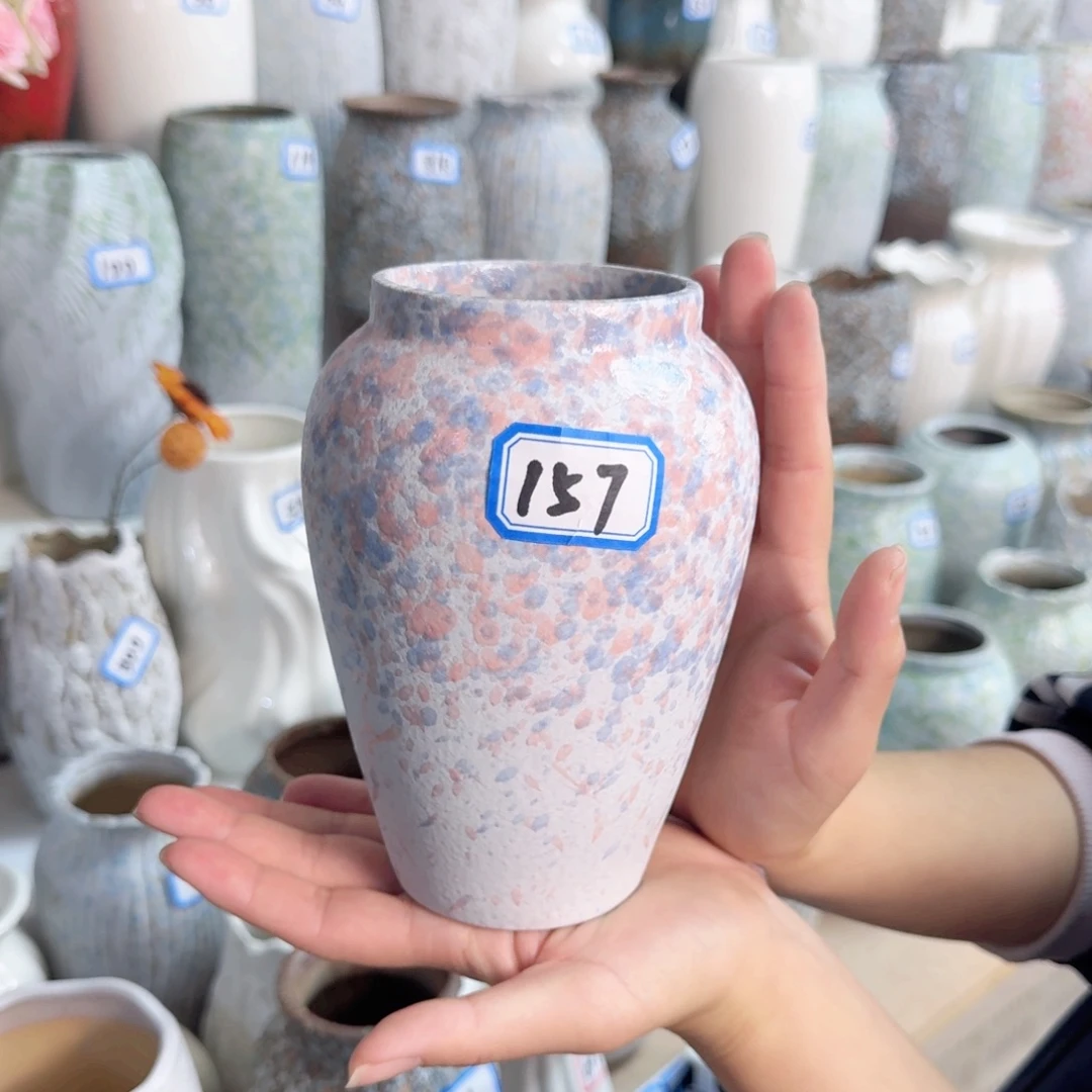 157号小花瓶高16厘米一个