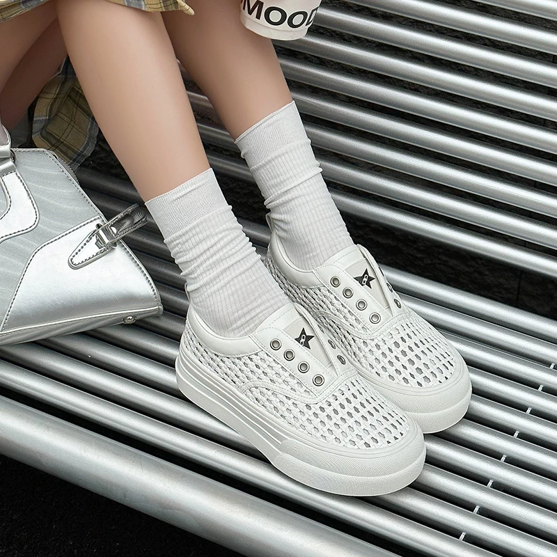 新款小白鞋女2025春夏厚底百搭网面透气一脚蹬编织运动休闲板鞋