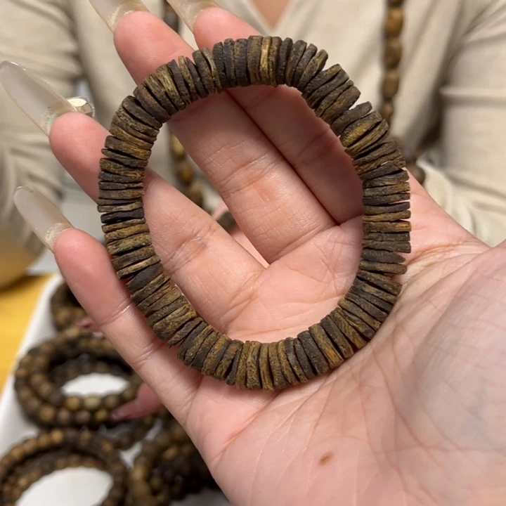 沉香手串1.0片珠单圈多样性发1