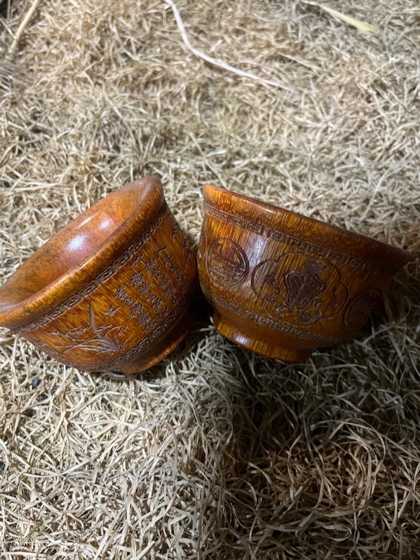 【闪购商品】骨把件.其中一件
