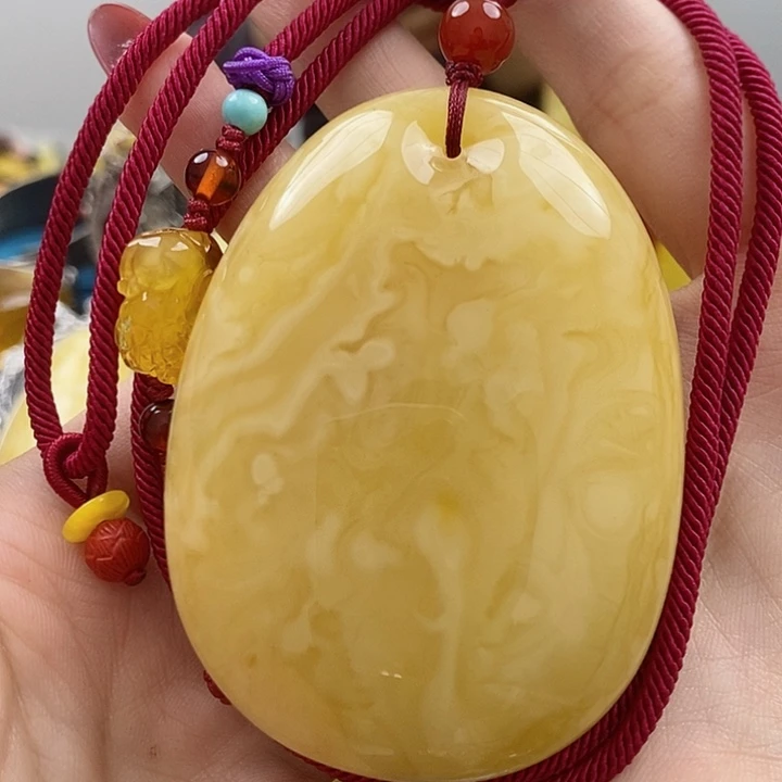 琥珀颈饰未镶嵌吊坠