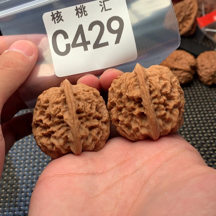 文玩核桃吊坠马老四