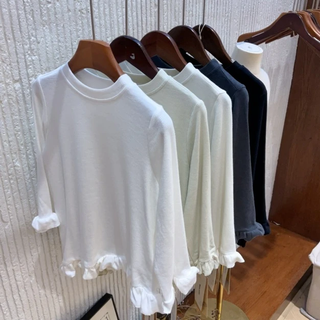 25【秋】-with- 下摆荷叶边打底衫 81023