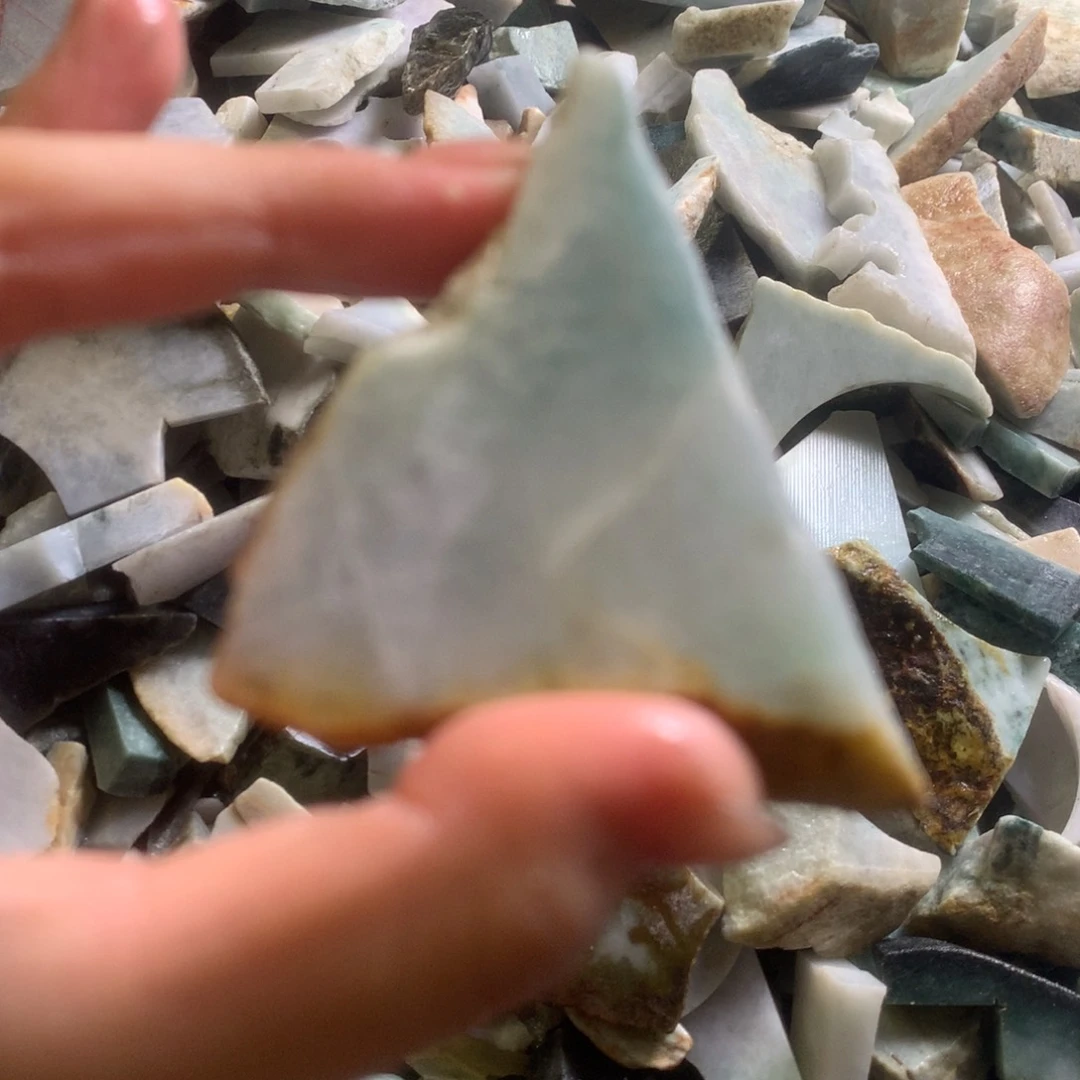 翡翠颈饰未镶嵌缅甸翡翠