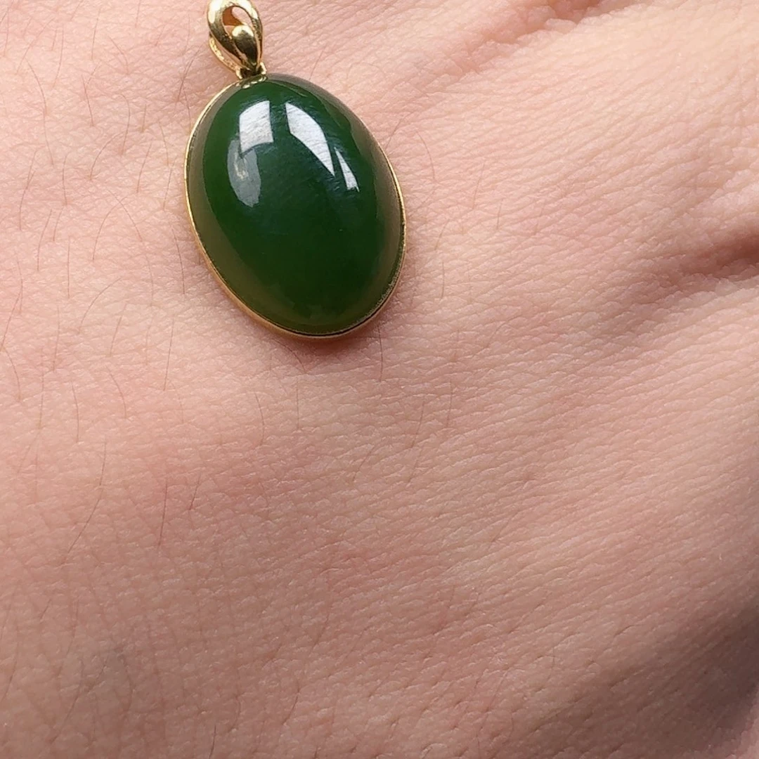 和田玉18K金镶嵌颈饰