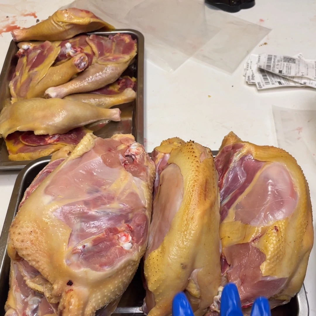 3食用农产品鸡肉架8.35斤