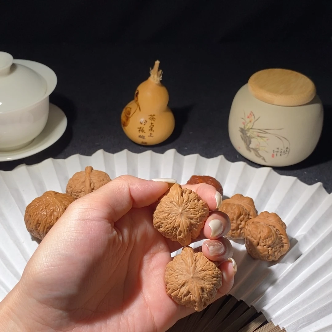 小***天文玩核桃吊坠铁锤36