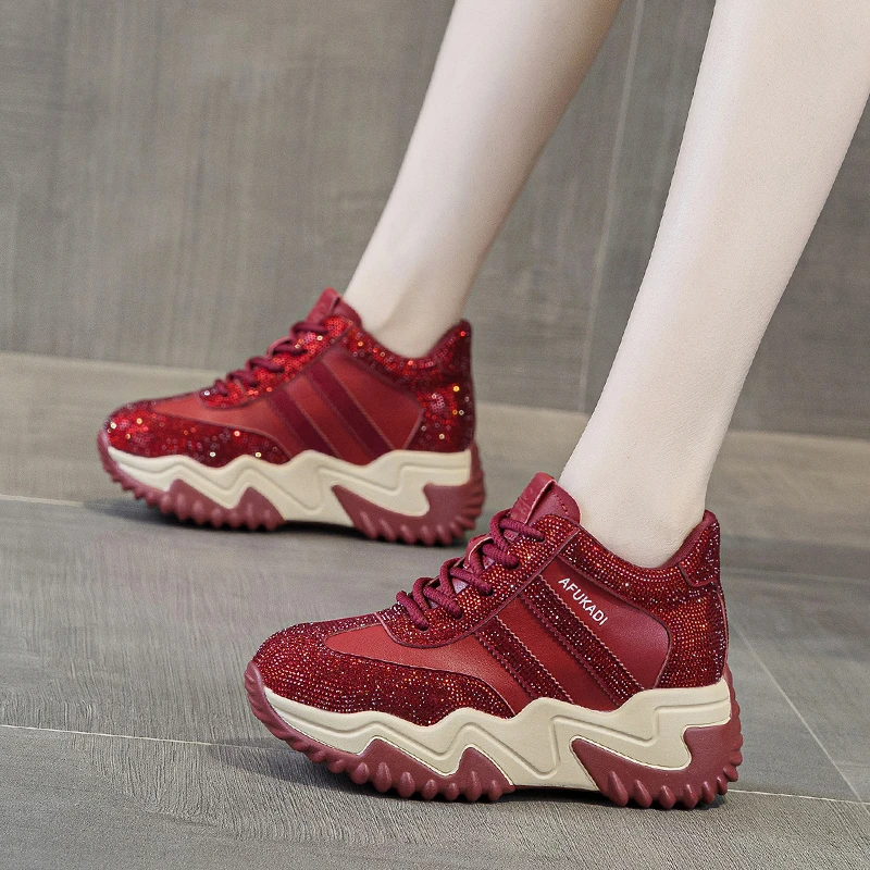 红色高帮老爹鞋女款舒适2025春真皮爆款女士增高显脚小旅游运动鞋