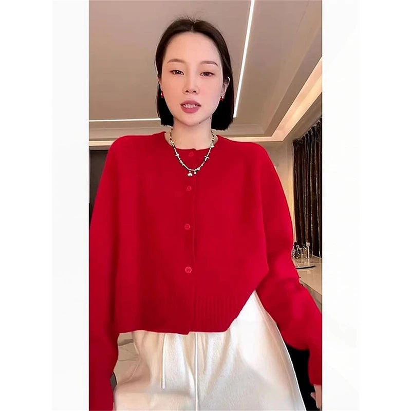【现货现发】新年红色巨显瘦百搭针织毛衣设计感圆领单排扣开衫上衣