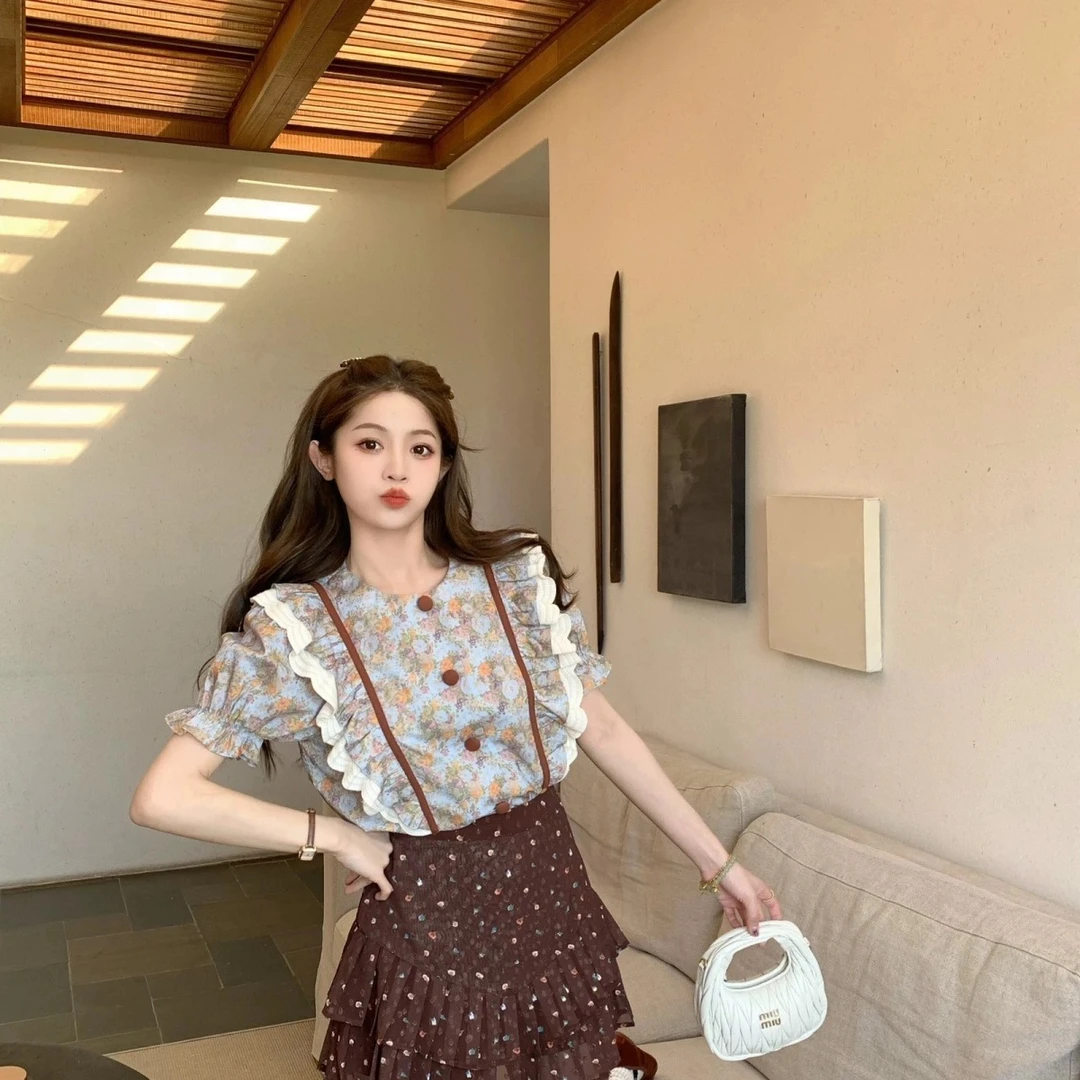 法式复古撞色小飞袖碎花上衣女2025夏季新款设计感小众衬衫