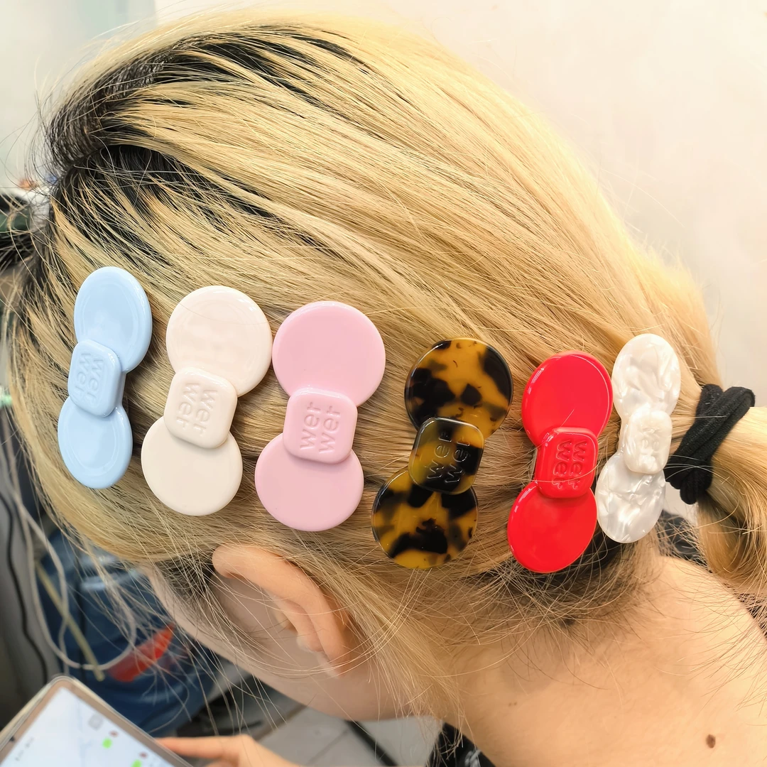 E561赵露思同款蝴蝶结字母边夹一组六个